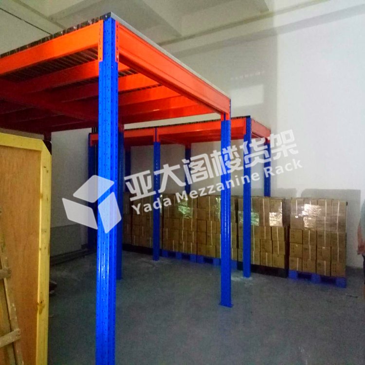  機(jī)建公司倉(cāng)庫(kù)定制的倉(cāng)儲(chǔ)閣樓平臺(tái)，為倉(cāng)庫(kù)帶來(lái)存儲(chǔ)的超級(jí)神器